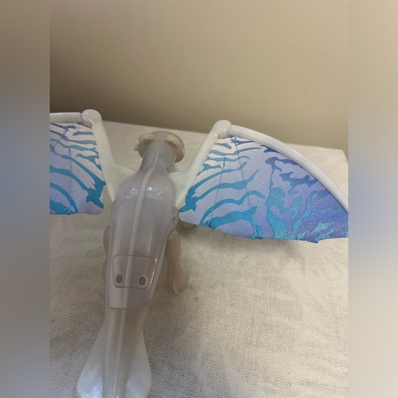 How to train your dragon Light Fury figure with sound - Picture 5 of 11